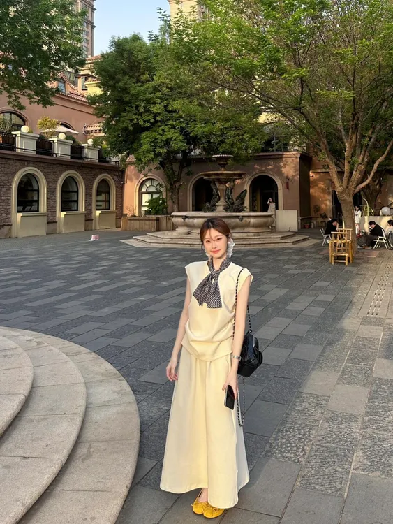 韩系新款温婉大方衣服休闲百搭套装无袖短袖高腰修身显瘦半身裙