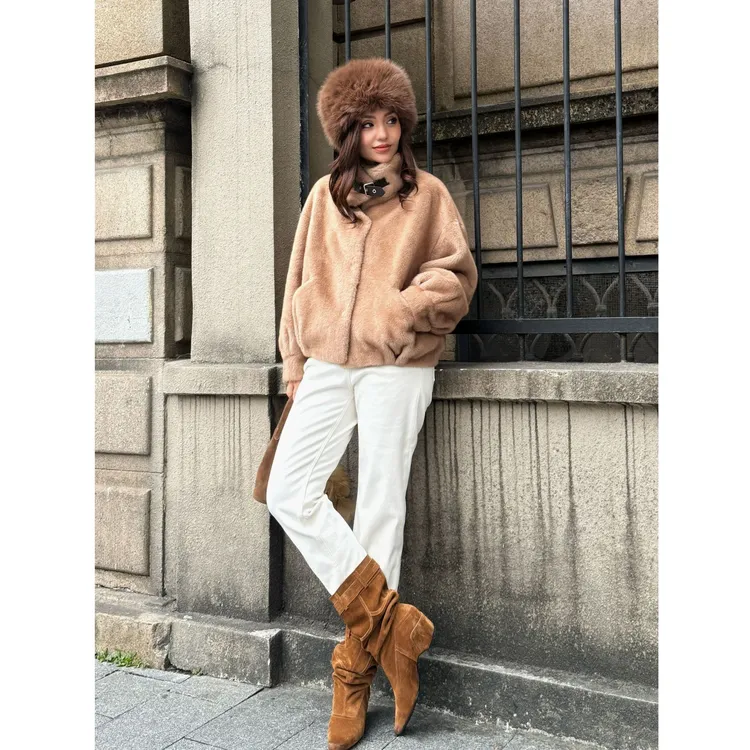 MUBINE 冬季时尚气质宽松设计感立领短款环保皮草 25289