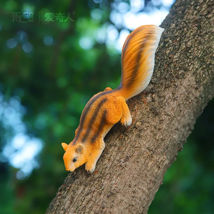 花园装饰庭院摆件户外园林幼儿园装饰摆件仿真动物小松鼠摆件