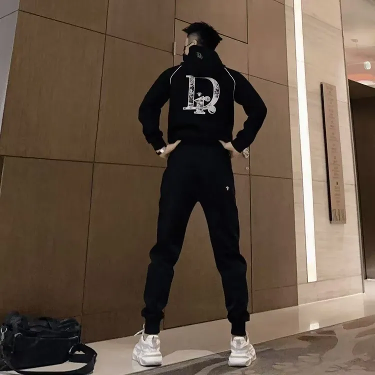 轻奢欧货秋季时尚套装男气质连帽卫衣夹克潮流百搭蜜蜂刺绣小脚裤