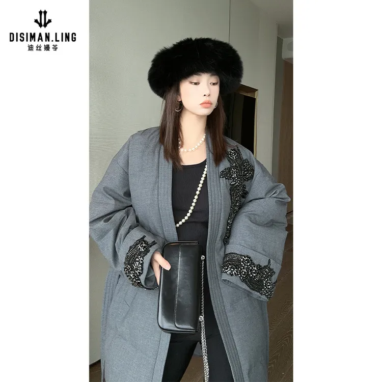 迪丝嫚苓灰色羽绒服85%白鹅绒时尚休闲女士冬季保暖小众设计感