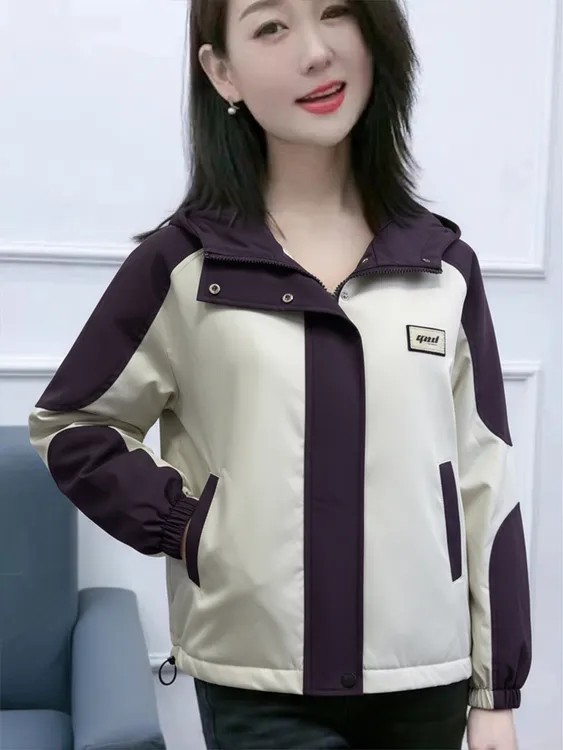 2025春秋新款撞色拼接冲锋衣外套女短款小个子连帽女装上衣外套