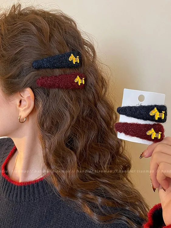 毛绒金标小马发夹女2025新款高端侧边夹发卡前额碎发刘海夹发饰