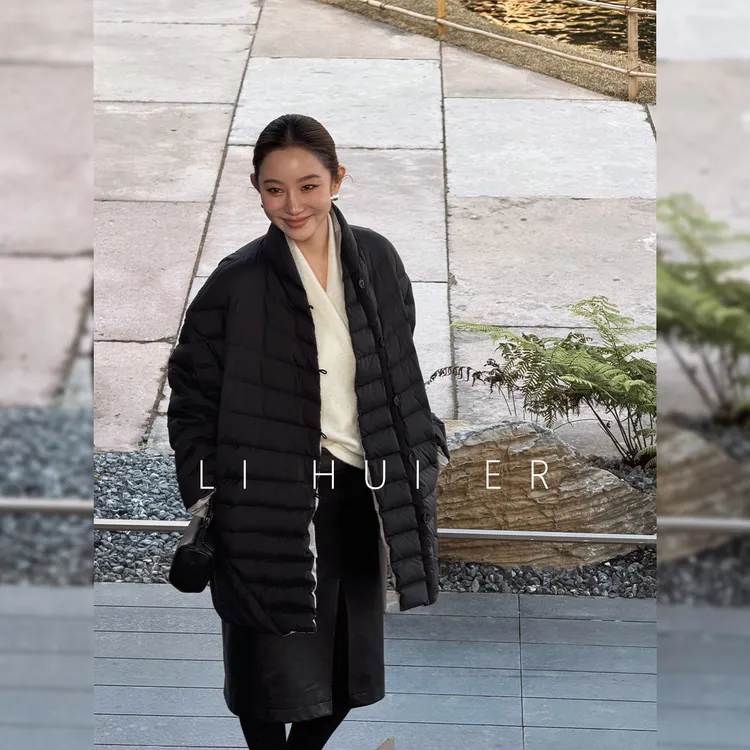 LiHuiEr李慧儿【半醒浮世】2025舒适保暖黑色条纹羽绒服LL0251473