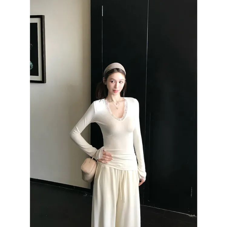SKK“软香Lace”钓系蕾丝羊毛打底衫 内搭战袍定染花型立体精致T恤