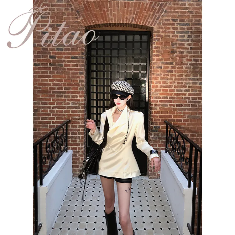 杜屁屁桃PITAO 原创【米兰达】女秋季长袖气质时尚百搭简约新品外套