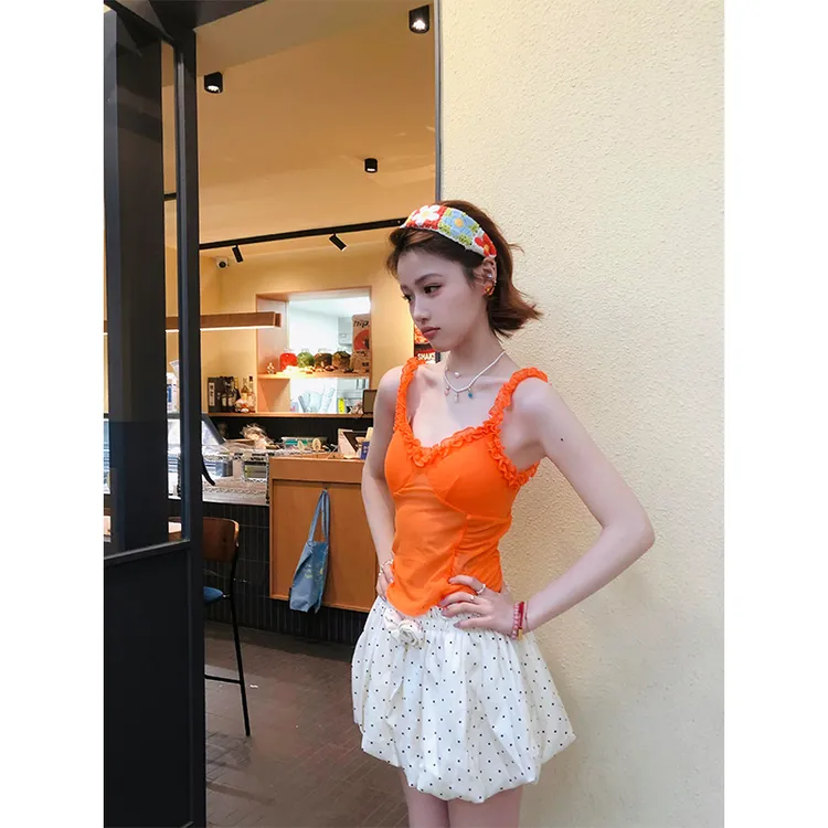 甜美减龄夏季时髦气质设计款吊带上衣立体花朵休闲波点花苞短裤女