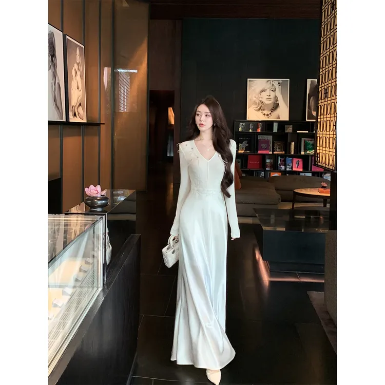 冯薪颖【月光白羽】气质高级感针织提花米白色连衣裙 T507080