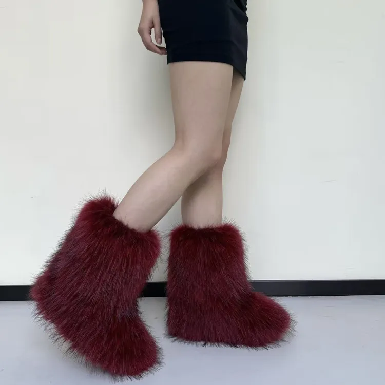 中筒女靴厚款加厚毛绒冬季保暖女鞋时尚雪地靴