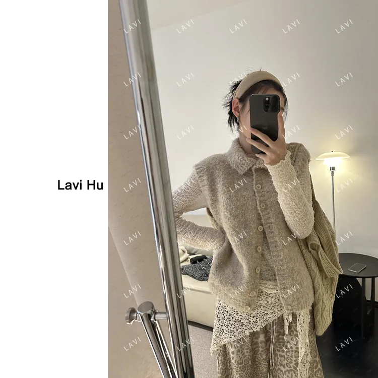 麦香欧包 秋季宽松型高领韩系常规款女针织马甲M002