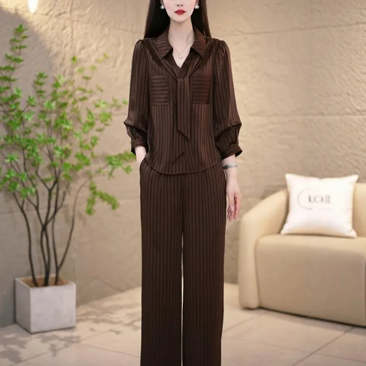 条纹套装女2025年春秋轻奢减龄Q翻领百搭显瘦两件套优雅宽松女士