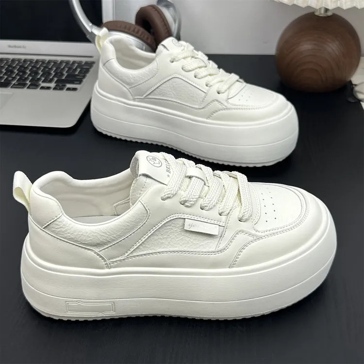 真皮圆头系带厚底松糕轻便小白鞋女2025新款运动休闲百搭超火板鞋