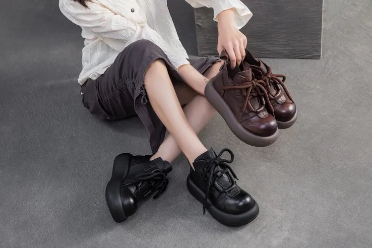 秋冬马丁靴粗跟英伦风冬季圆头增高高跟秋冬头层牛皮女靴22612