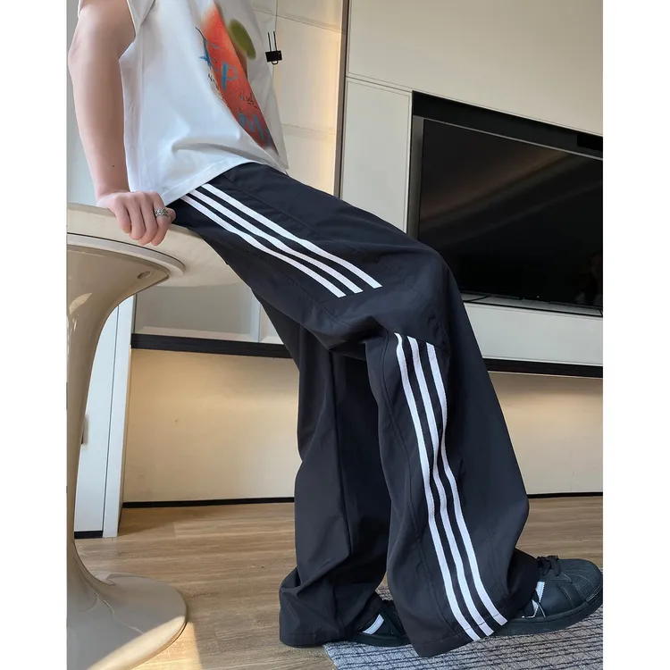 直筒男款运动裤子通勤休闲宽松薄款美式三条杠冰丝裤速干冲锋夏季