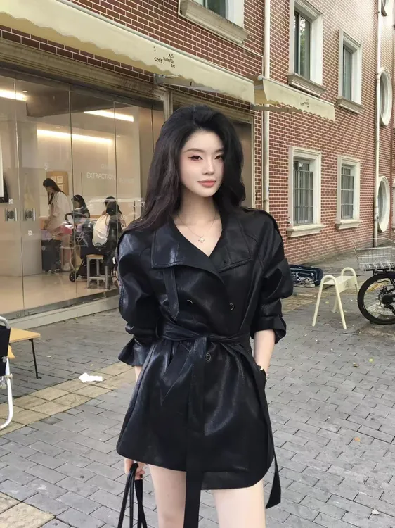 2025新款春秋修身女风衣韩版中长款蛋白软立领收腰带女款皮衣外套