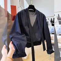 胖妹妹高级感复古大码春秋季新品大码v领套头衬衫女装短款外套潮