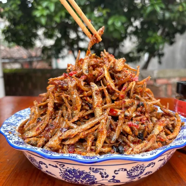 鱼闯*香辣【大瓶】小河鱼即食特产多口味新鲜纯手工辣值淡水 220g