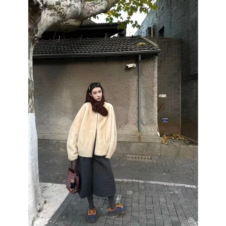2025秋冬新款中古风高级感毛毛外套女加厚大衣高腰夹棉休闲阔腿裤