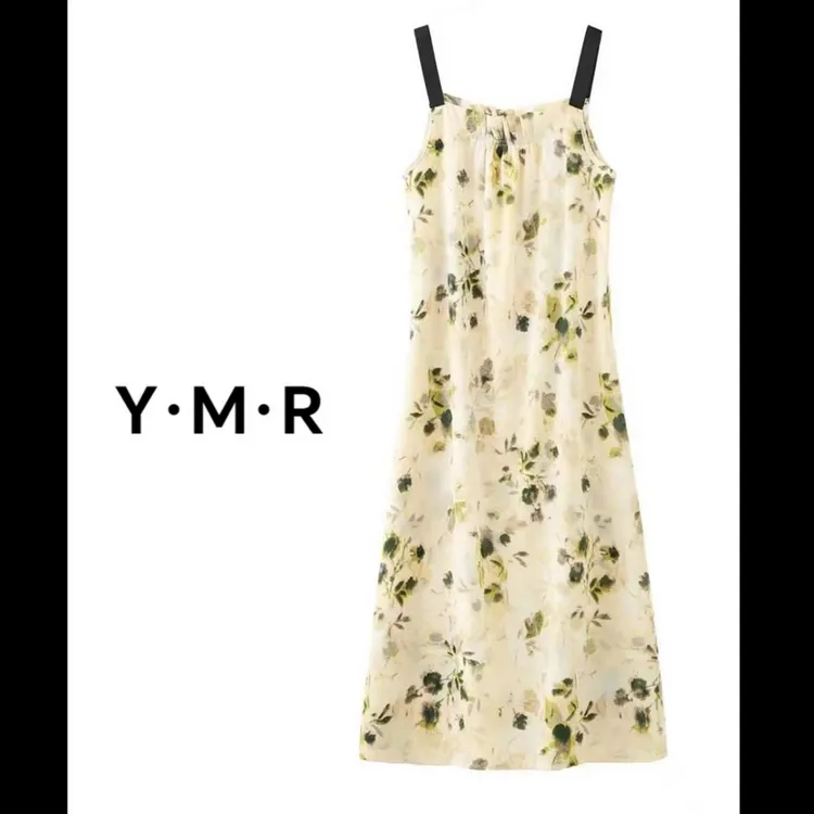 碎花显瘦气质时尚性感吊带裙印花轻奢春夏2305