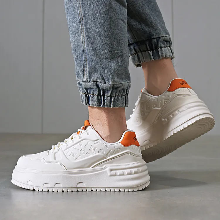 森马新款百搭休闲板鞋男士青少年痞帅面包鞋马年限定男鞋鞋子男款商品图