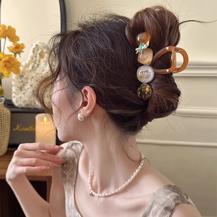 复古高级感珠珠抓夹女2025新款气质盘发夹子发饰精致高级感后脑勺