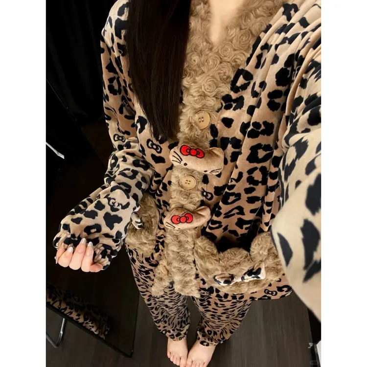韩系软糯少女感ins风豹纹kitty海岛绒睡衣女冬新款舒适家居服套装