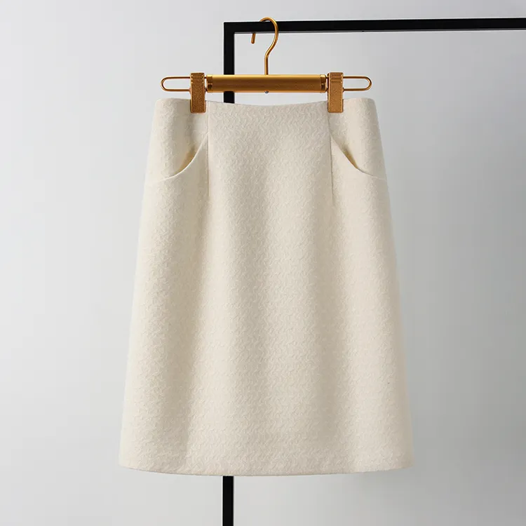小香风毛呢半身裙秋冬2025新款高腰显瘦中长款a字裙小个子包臀裙