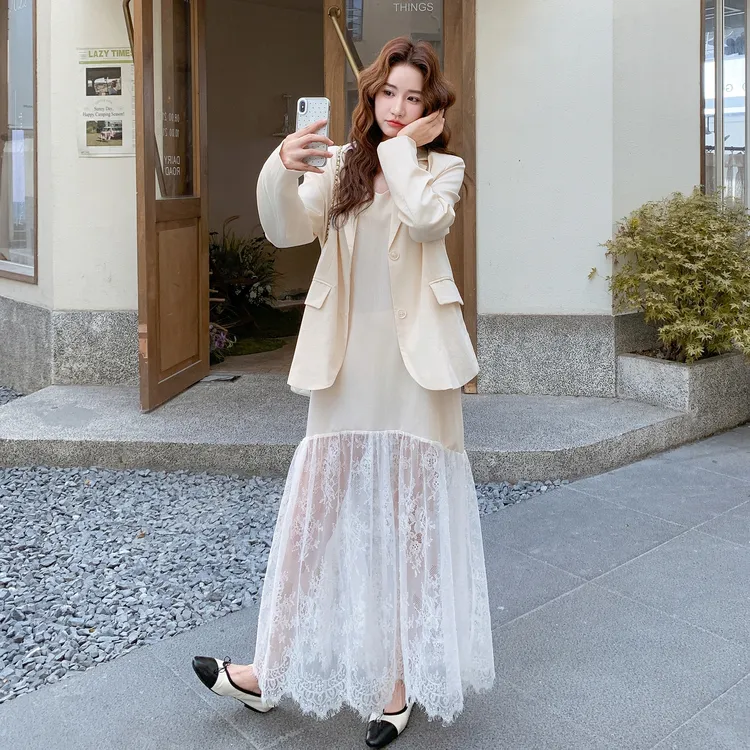 超仙气质西装套装女2025秋季新款法式绝美名媛风蕾丝吊带裙两件套