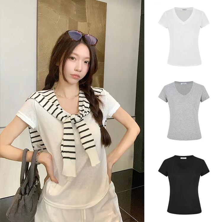 MosesQueen/魔西女王 慵懒辣妹心机纯欲V领T恤女夏薄打底锁骨上衣