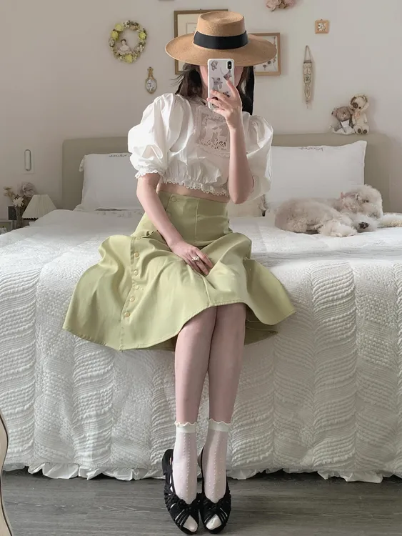 法式泡泡袖衬衫女夏季新款蕾丝刺绣花边洋气百搭上衣半裙套装