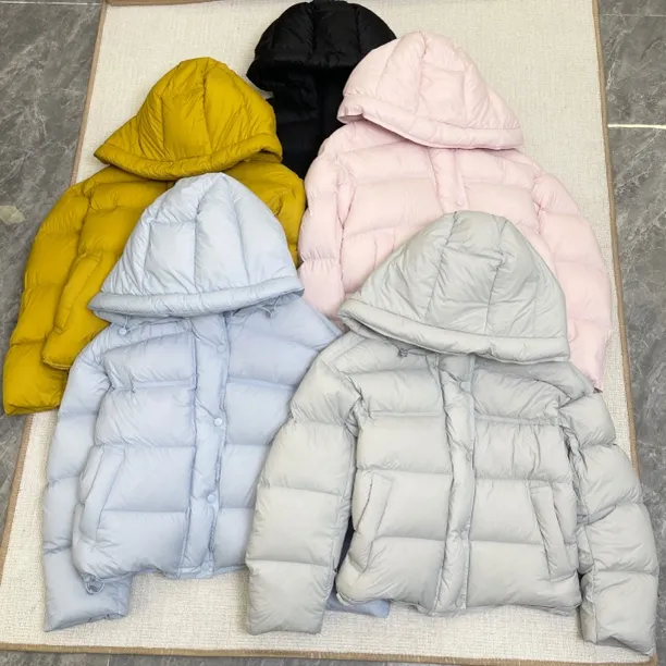 95白鸭绒轻柔云感泡芙龟背羽绒服女短款连帽加厚外套