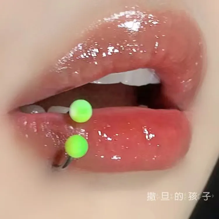 钛钢亚克力耳饰 撒旦绯闻女孩唇环外螺旋马蹄环辣妹1.2粗亚克力 