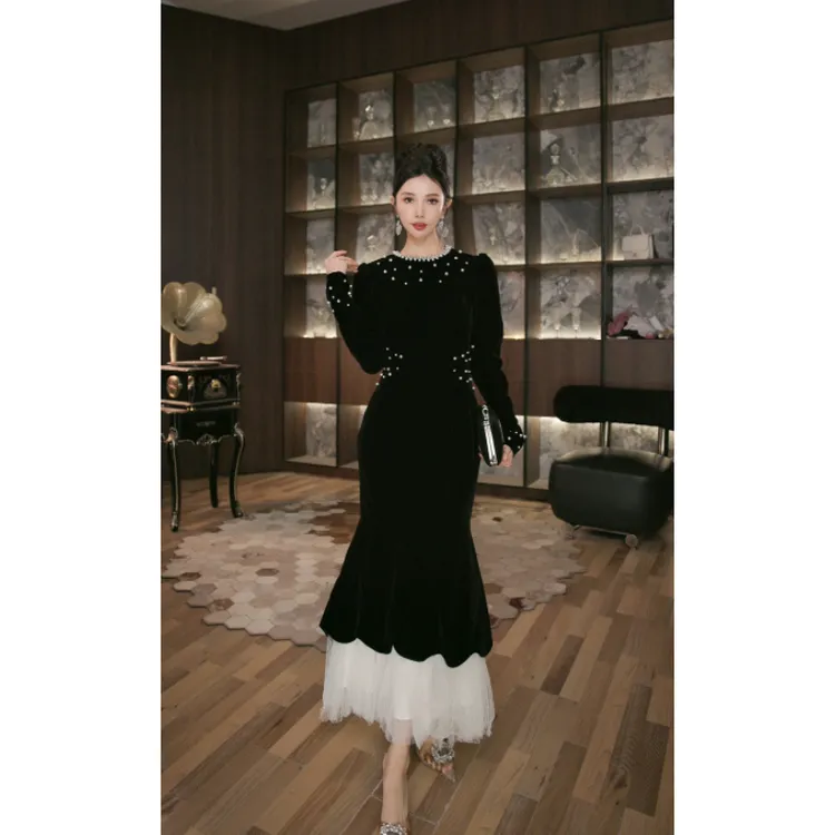 六爻定制 秋冬新款减龄收腰名媛显瘦优雅时尚连衣裙 21630