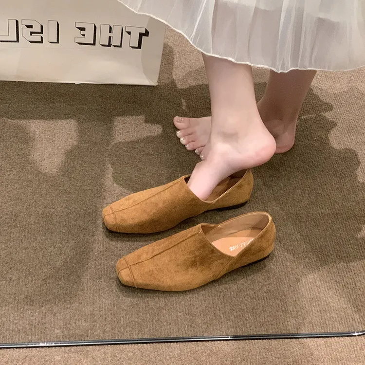 复古绒面方头深口平底单鞋女2025年秋冬新款百搭乐福鞋通勤小皮鞋