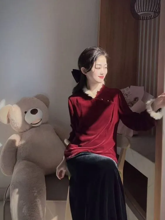 DY1998樱美嘉新中式100桑蚕丝丝绒百搭打底衫高级复古女装