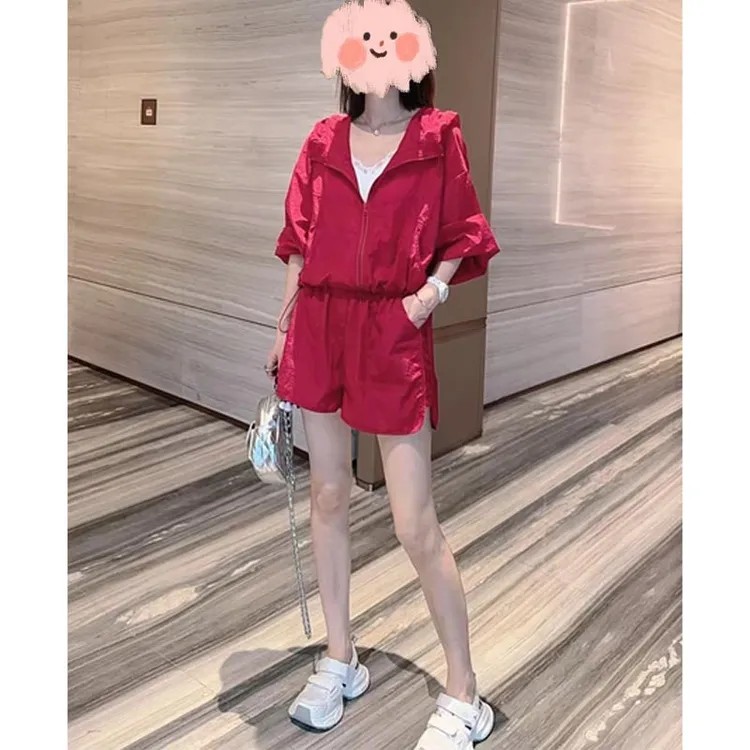 2025年夏季新款女装时尚套装薄款透气上衣短裤两件套洋气纯色连帽