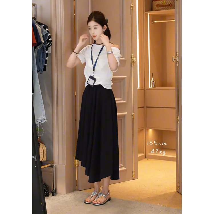 夏季温柔系穿搭女2025新款韩版露肩T恤不规则休闲半身裙两件套