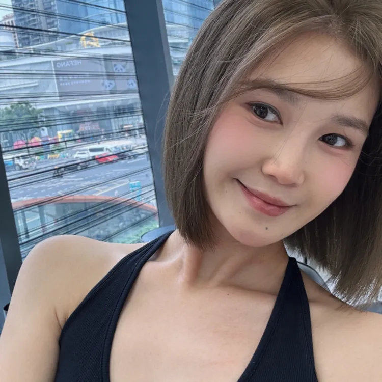 82153 秋冬季通勤时尚百搭细带背心