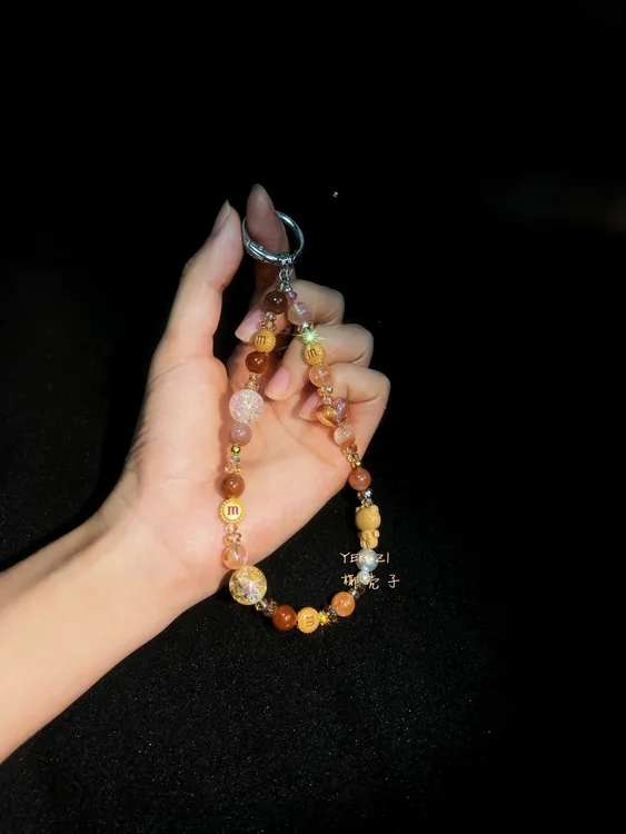 焦糖纳福--轻奢KT水晶纳福可手腕手提手机链包挂钥匙挂ins防丢