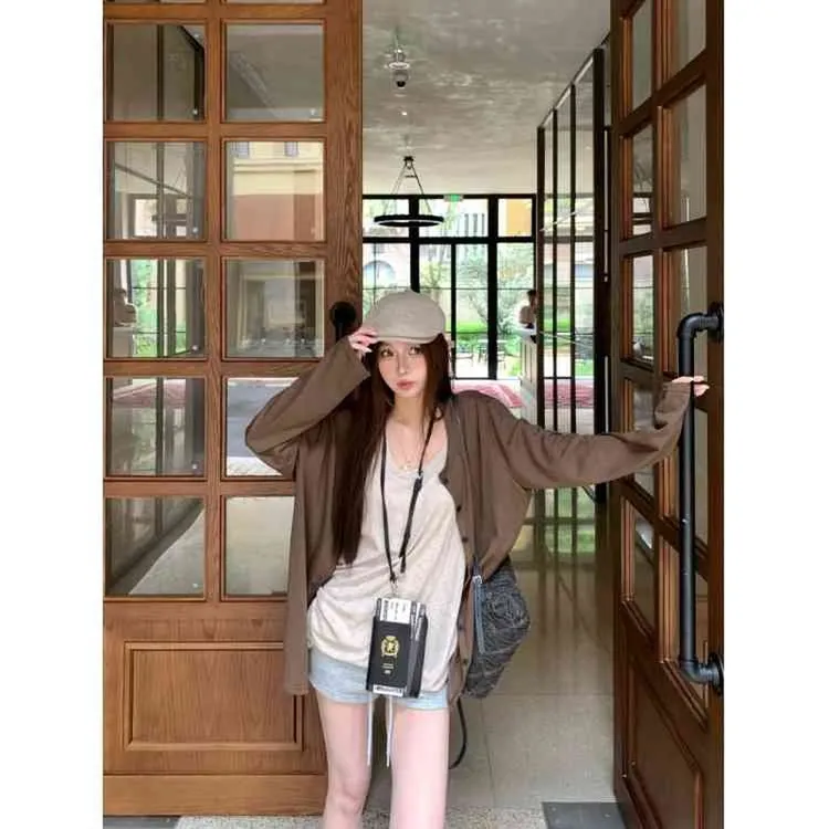 慵懒风套装设计感薄款长袖衬衫女夏季内搭吊带背心两件套