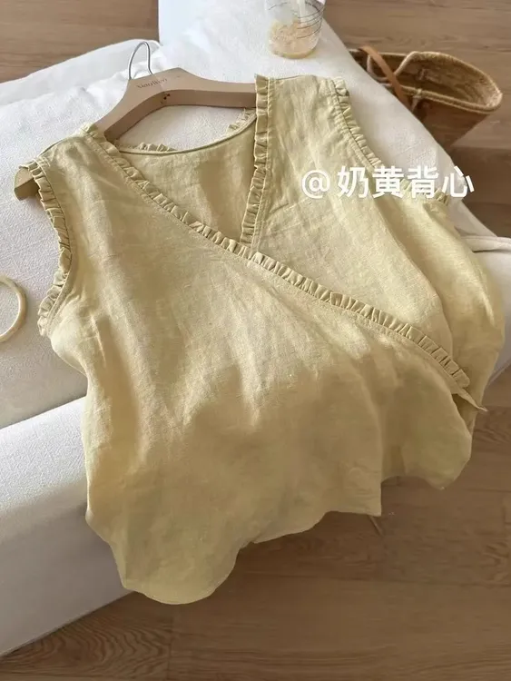 韩版百搭小众V领木耳边无袖背心女夏季新款休闲独特别致小衫上衣
