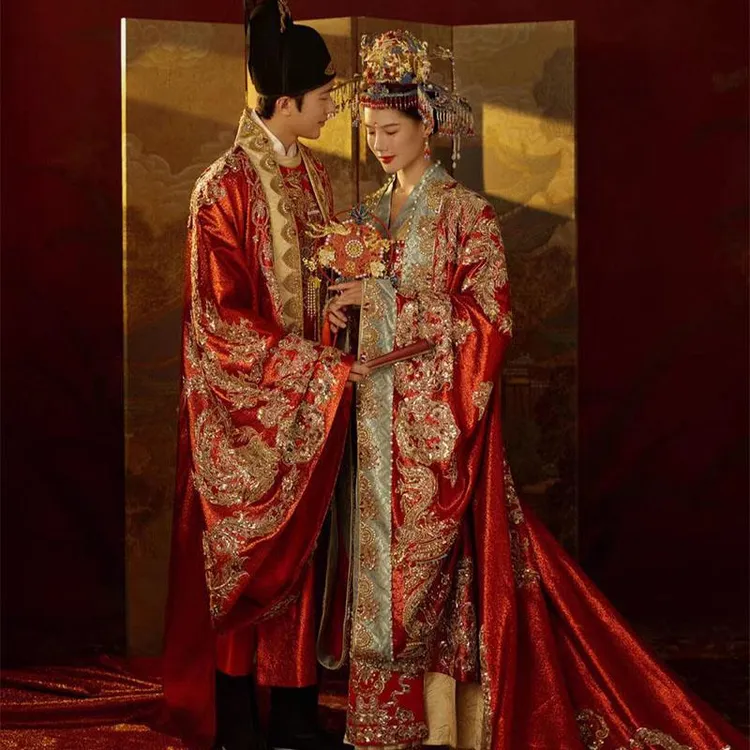唐制婚服大拖尾汉式嫁衣重工敬酒服出阁服秀禾服凤冠霞帔明制汉服