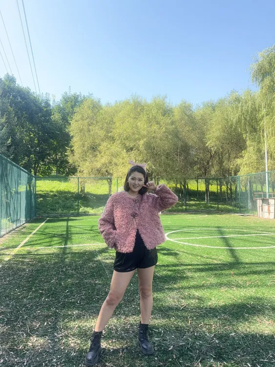 樱花粉少女系可爱时尚短款毛毛外套