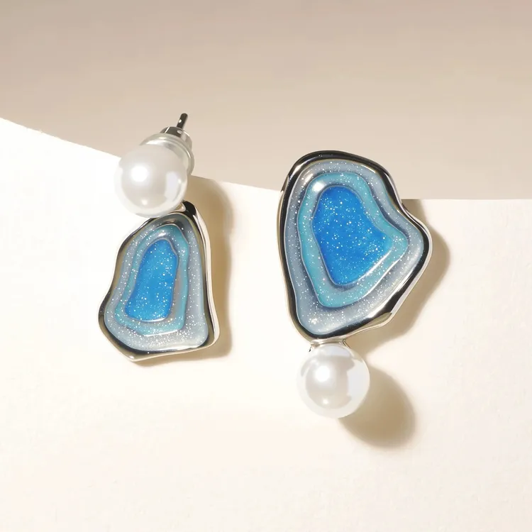 铜合金耳饰 精品/原创珐琅滴釉不对称耳钉女新款高级感巨好看耳饰