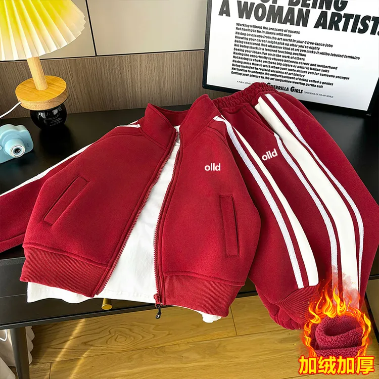 儿童加绒运动套装秋冬款2025新款男童一体绒保暖拉链卫衣长裤童装