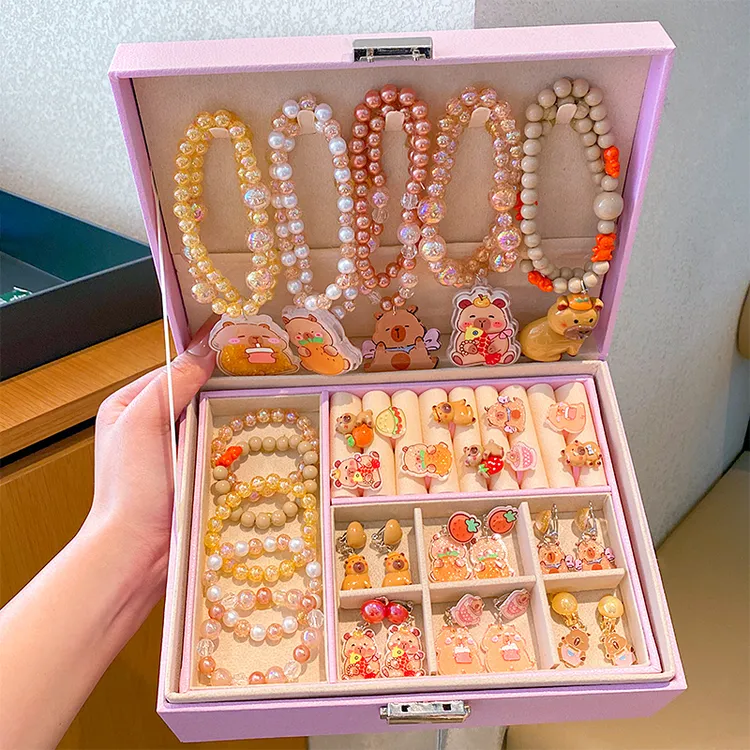 儿童卡皮巴拉项链手链礼盒女孩公主戒指生日礼物宝宝节日首饰礼盒