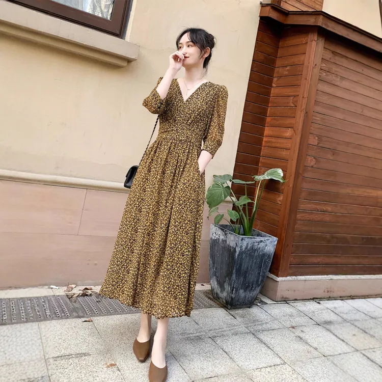 法式复古时尚优雅碎花显瘦长袖长款长裙印花收腰高腰气质连衣裙女