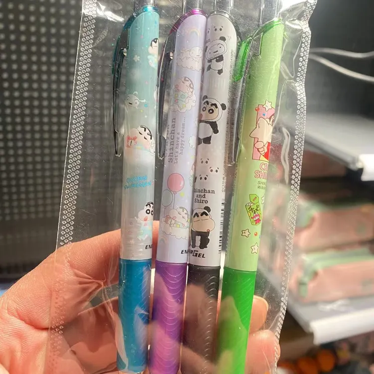 新款派通蜡笔小新中性笔睡衣派对饼干好看稀有联名笔