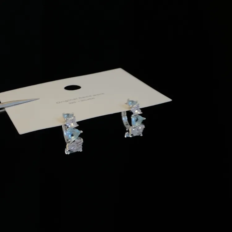 合金锆石耳饰 甜美日韩小清新简约休闲蓝色耳环白色珠宝时尚精致