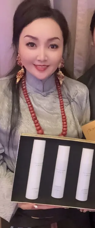 白玛嘎布玻尿酸水润焕彩奢华套装